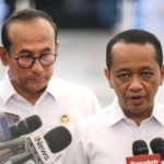 Menteri ESDM Bahlil Lahadalia memberikan keterangan pers terkait isu RKAB Bayan Resources di Tangerang.