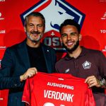 Calvin Verdonk duduk di bangku cadangan saat pertandingan Lille melawan Real Betis di Liga Champions 2026/27.