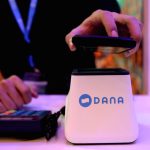 CTO DANA Indonesia Norman Sasono menjelaskan penggunaan AI untuk sistem penilaian kredit di acara IdeaFest 2026