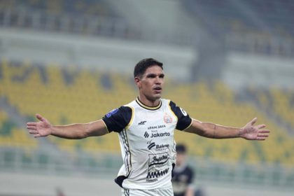 Van Basty Souza saat mengenakan seragam Persija Jakarta di lapangan hijau
