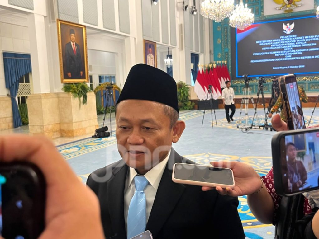 Dilantik jadi menteri perindustrian, Sarmuji: Cukup berat, ya
